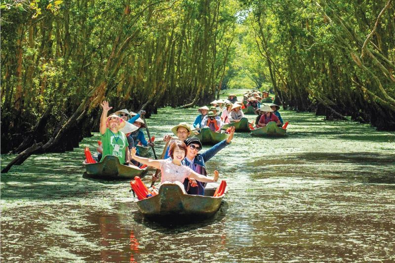 Come to the West River to experience many interesting activities with the simple people here